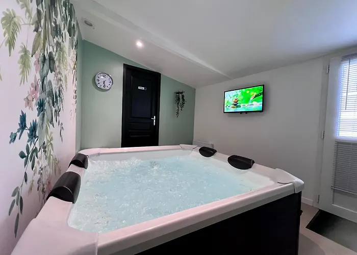 La Feuilleraie N2-standingappart-wifi-proche * فونتيناي لو كومت